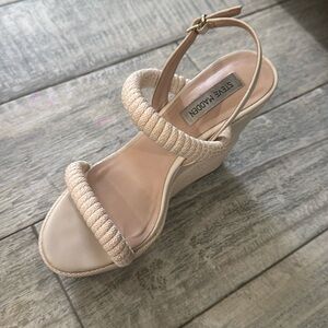 Steve Madden platform shoes  tan